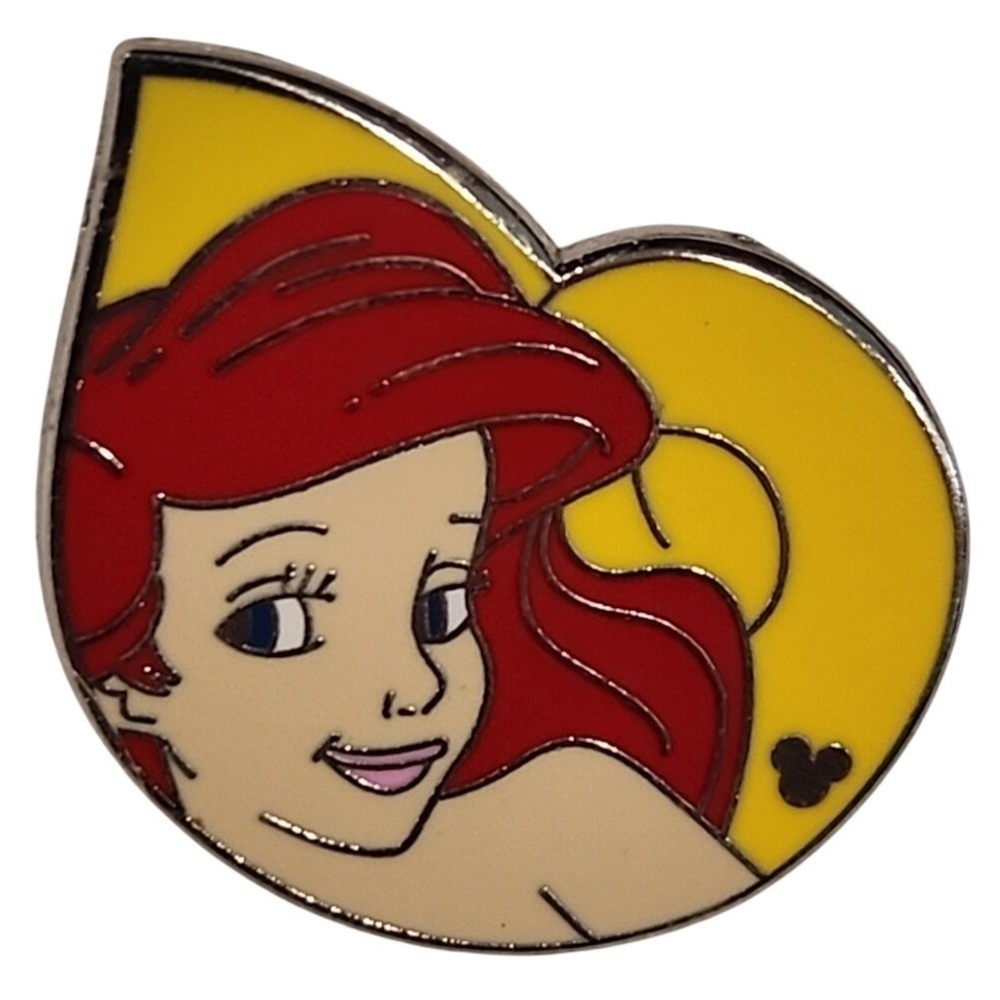 Disney Pin Ariel The Little Mermaid Shell 2009 Hidden Mickey DLR 69172